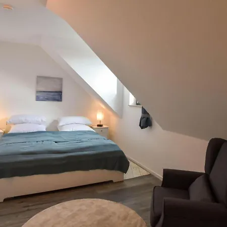 Ferienwohnung-louise *