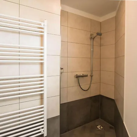 Ferienwohnung-louise Appartement Dreschvitz